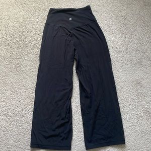 Lulu lemon capri leggings with pockets